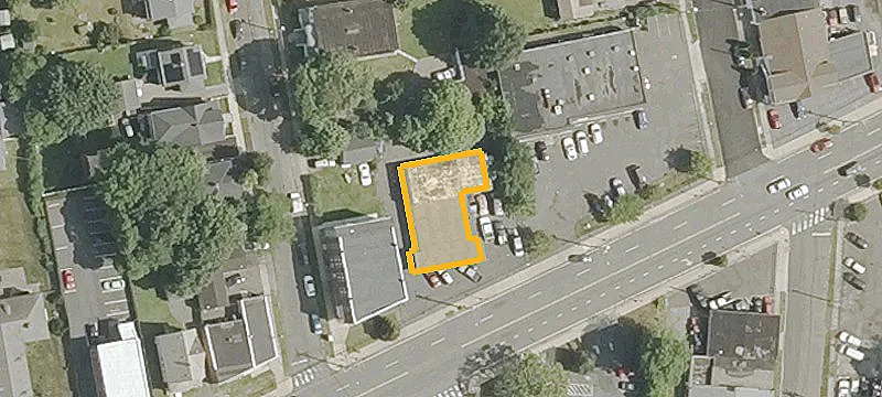 1870 Barnum Ave