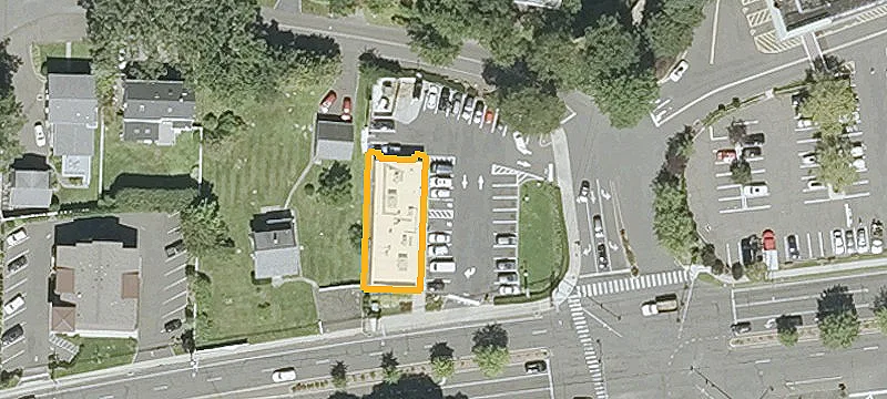 1215 Putnam Ave