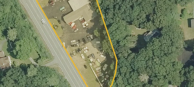 1592 Rte 12