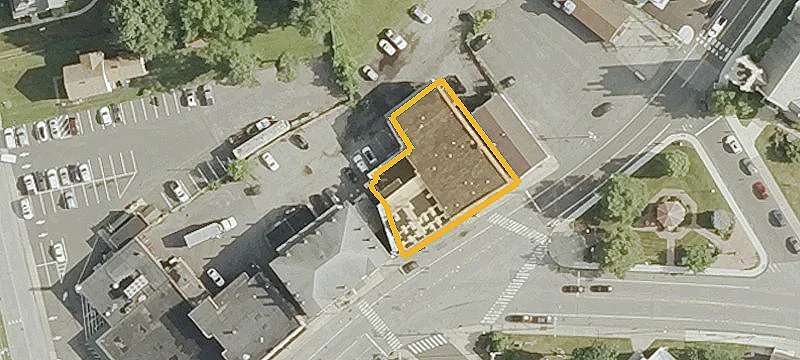 46 Main St