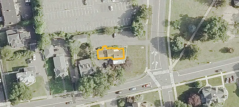 5 Maple St