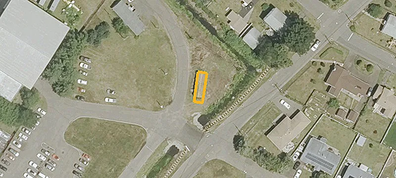 64 Thompson Ave