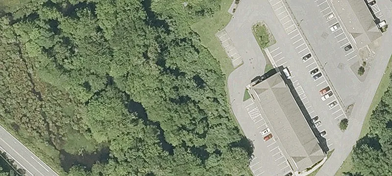 24 Hartford Rd