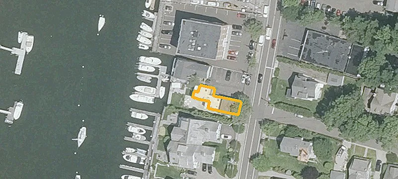 135 Rowayton Ave