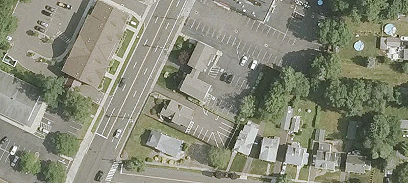 2529 Whitney Ave