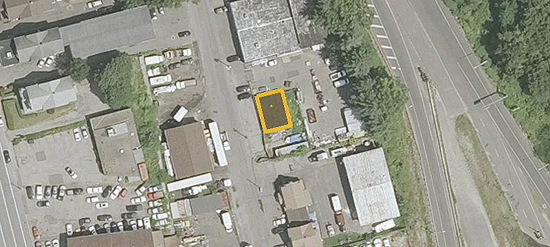 92 Edwin Ave