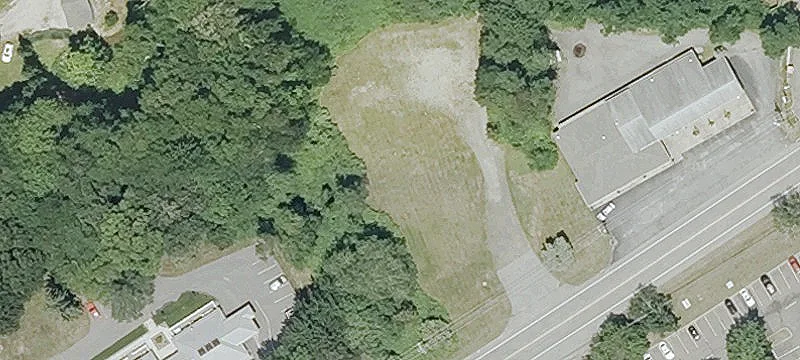 99 Halls Rd