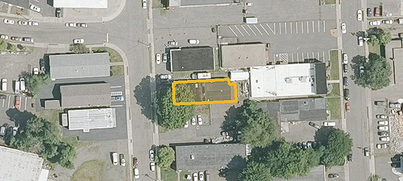 44 Cody St