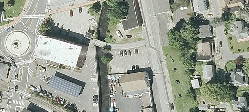 7 Willington Ave