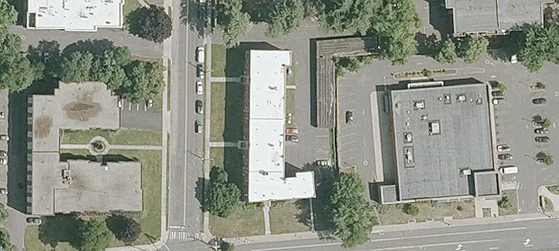 684 Farmington Ave