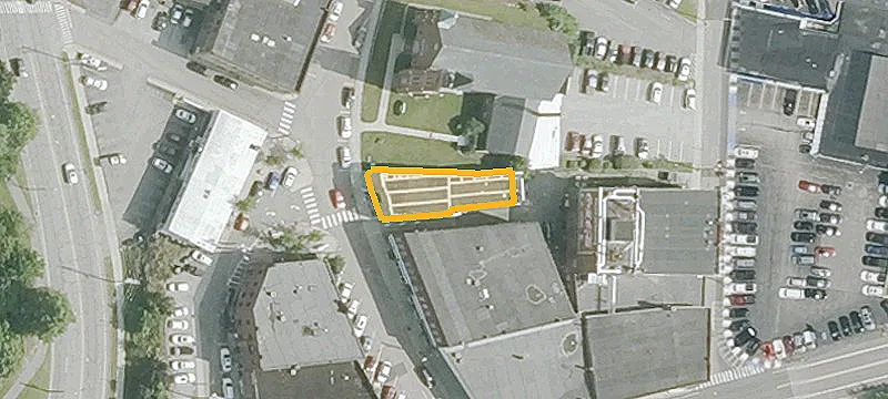 135 Main St