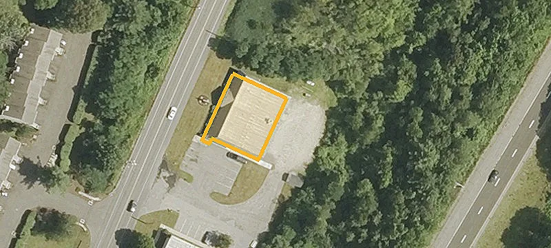 1304 Winsted Rd