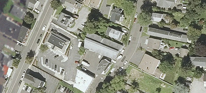 28 Henry St