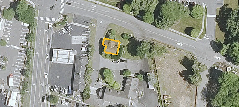 6 Farmingville Rd