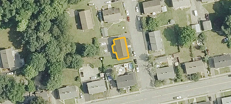28 4th Ave