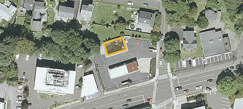 1129 Putnam Ave