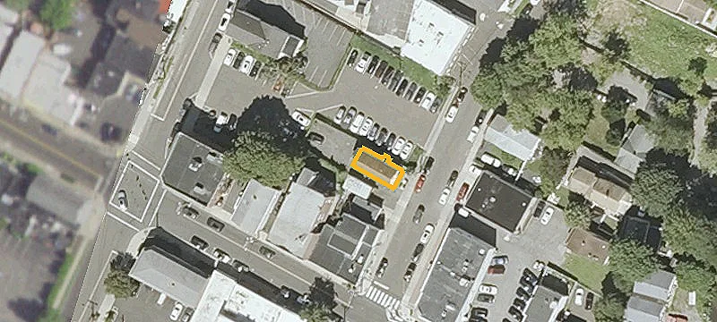 10 Henry St