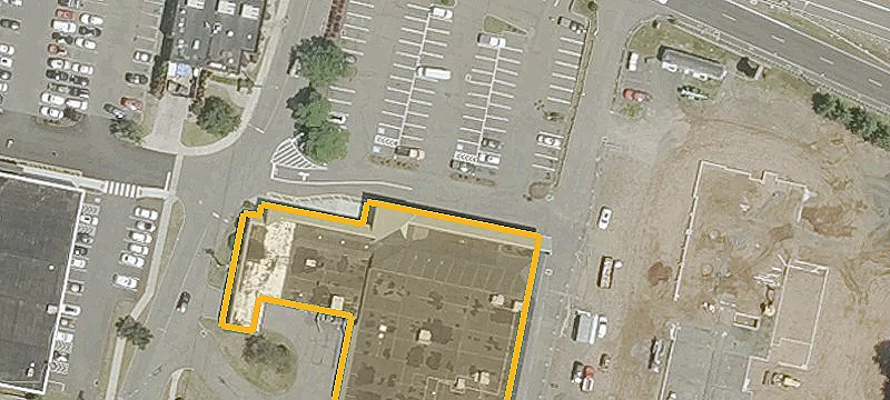 32 Frontage Rd