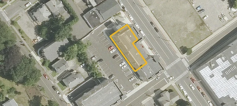 320 Howe Ave