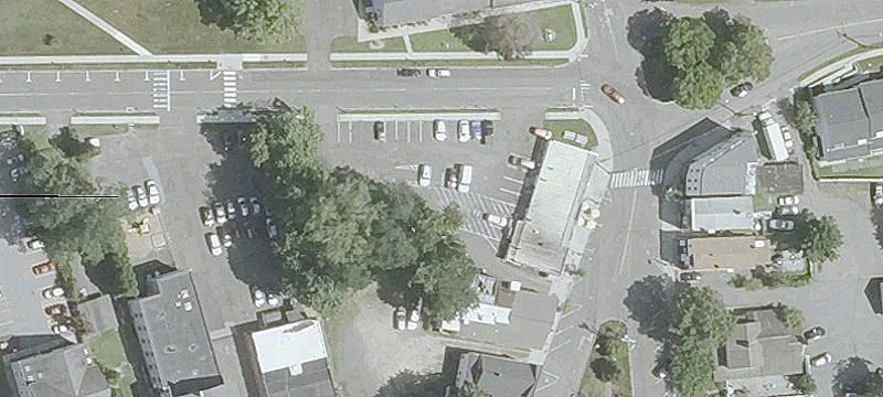 12 P T Barnum Sq