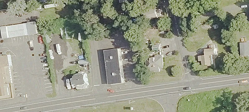 1327 Meriden Rd