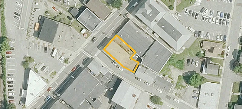 156 Main St