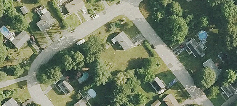 64 Evergreen Ln