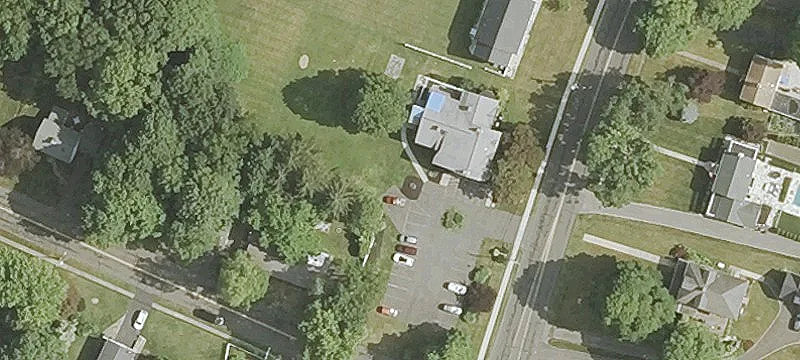 405 Maple Ave