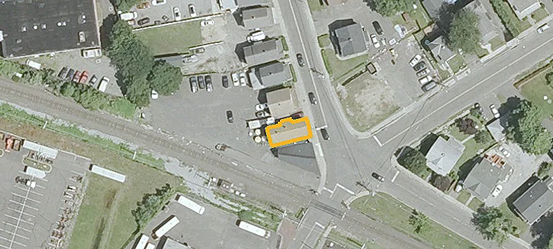 40 Wildman St