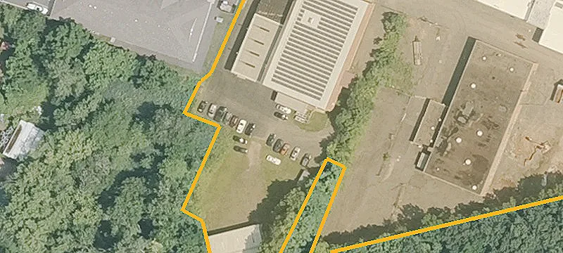151 Freestone Ave