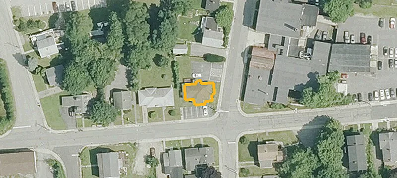 70 Cottage St