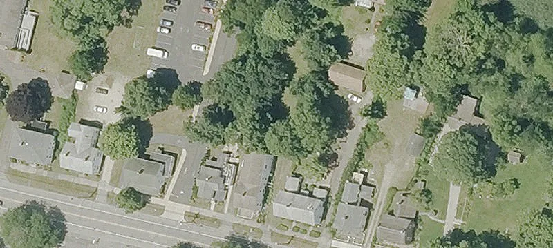 95 Main St
