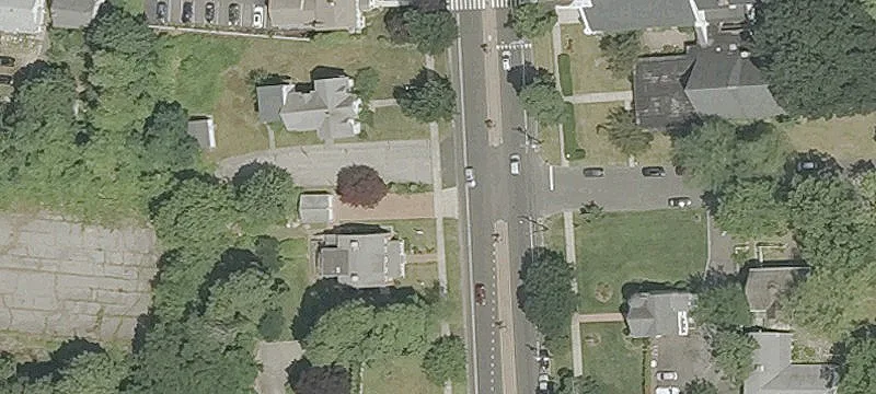 2009 Main St