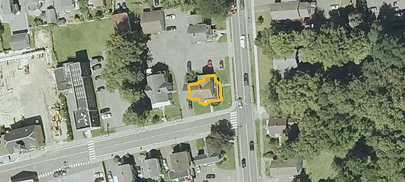 37 Church St