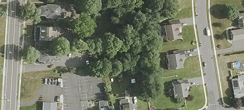 215 Main St