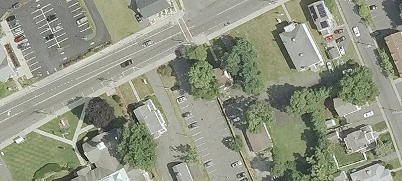 New Britain Ave