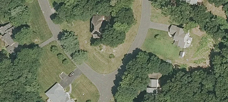30th Beacon Hl Dr