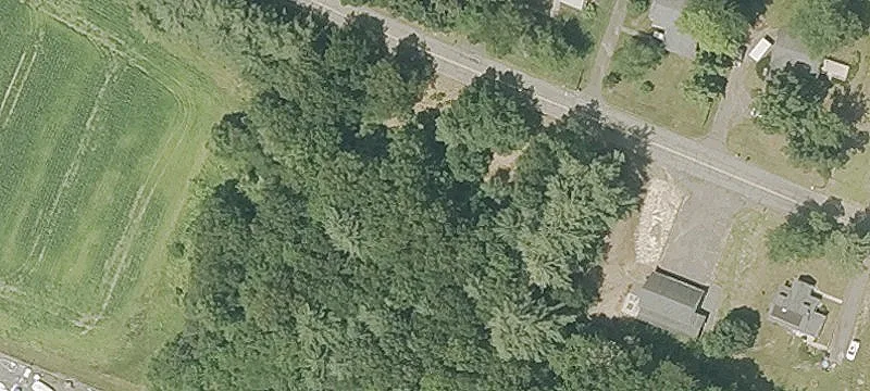 140 Troy Rd
