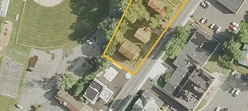 15 Main St