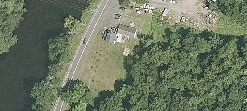 72 Riverside Rd