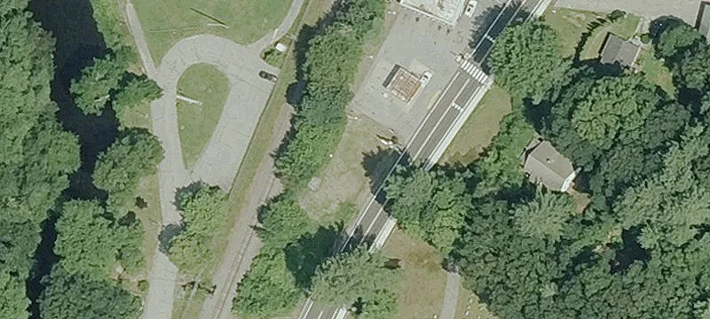 Riverside Dr