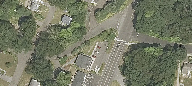 405 Riv Rd