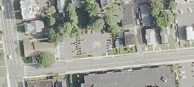 Laurel St