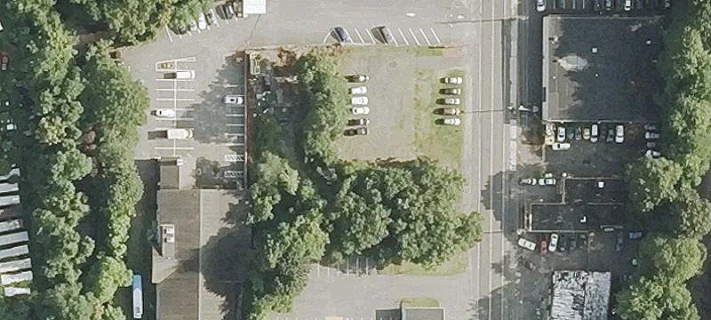 Thomaston Ave