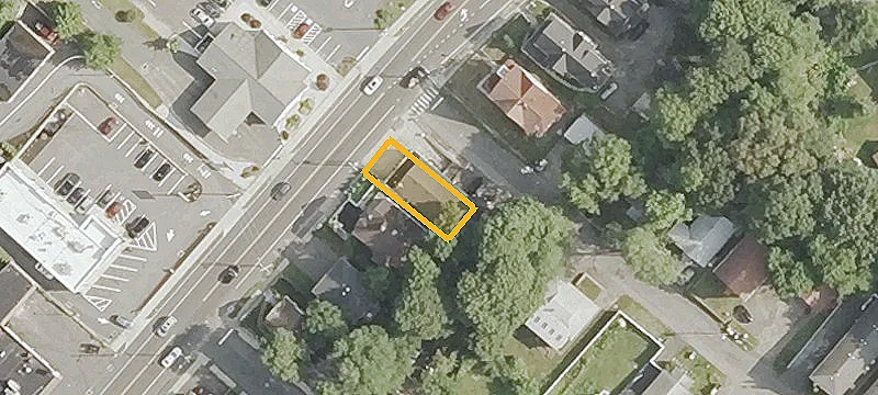 112 Meriden Rd