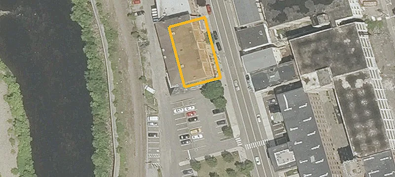 112 Main St