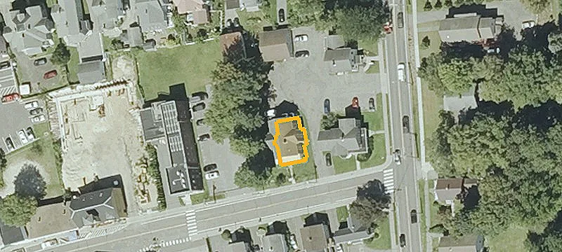 35 Church St
