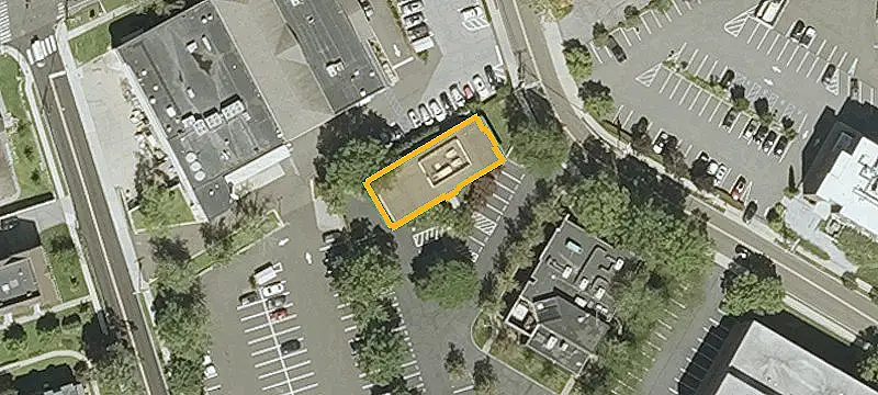 8 Dayton Ave