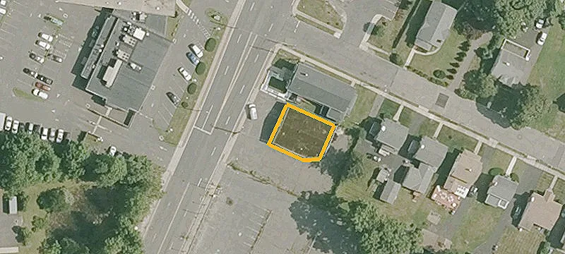 8 Windsor Ave