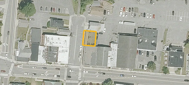13 Main St